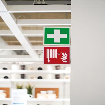 Leuchtfeuerschutzschild Winkelschild Feuerlöscher
